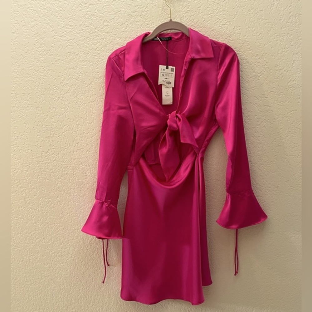 Zara Satin Effect Mini Dress‎ Fushia. Blogger fave.NWT💃🏻🔥 - Picture 3 of 6